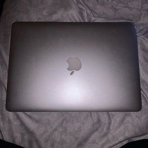 Macbook Air 13” 2014